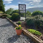 Alt-An Ensuite Self Catering Apartment With Twin Bedroom