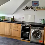 Caledonian Canal Top Floor Flat, View Of Ben Nevis