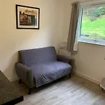 Alt-An Ensuite Self Catering Apartment With Twin Bedroom