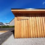 Jacobite View Pod