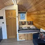 Bonnie Brae Pod