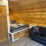 Bonnie Brae Pod