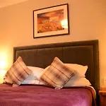 Lochview House