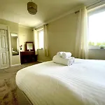 Lochiel Apartment
