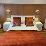 1 Sheraton Apartments