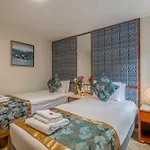 Muthu Fort William Hotel