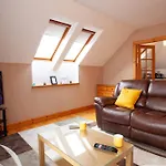 Lochiel Villa Guest House