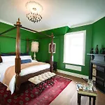 Ardrhu House Fort William - Serviced Luxury Scots Baronial Country House