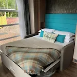 Ravenswood Pod