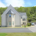 Beautiful Loch Side Apartment With Panoramic Views