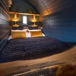 Kingswood Lodges