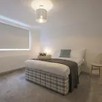 Heathercroft Apartment-Quiet, 2 Bed Apartment
