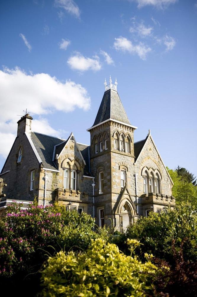 Hotel Cruachan 3*