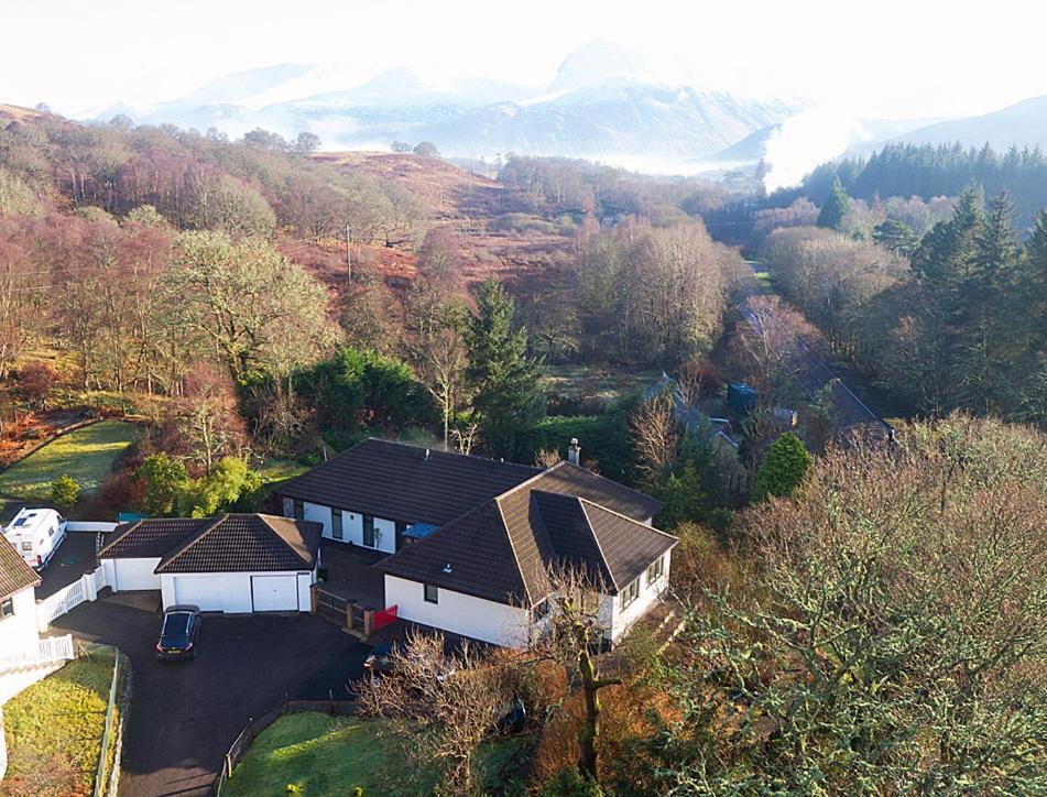 Tom Beag - Ben Nevis View * Fort William