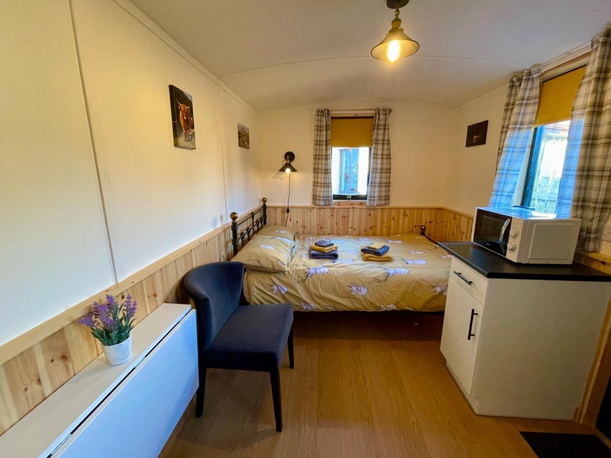 Per Ardua Shepherds Hut Apartment Fort William