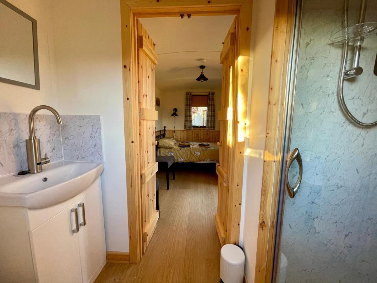 Per Ardua Shepherds Hut * Fort William