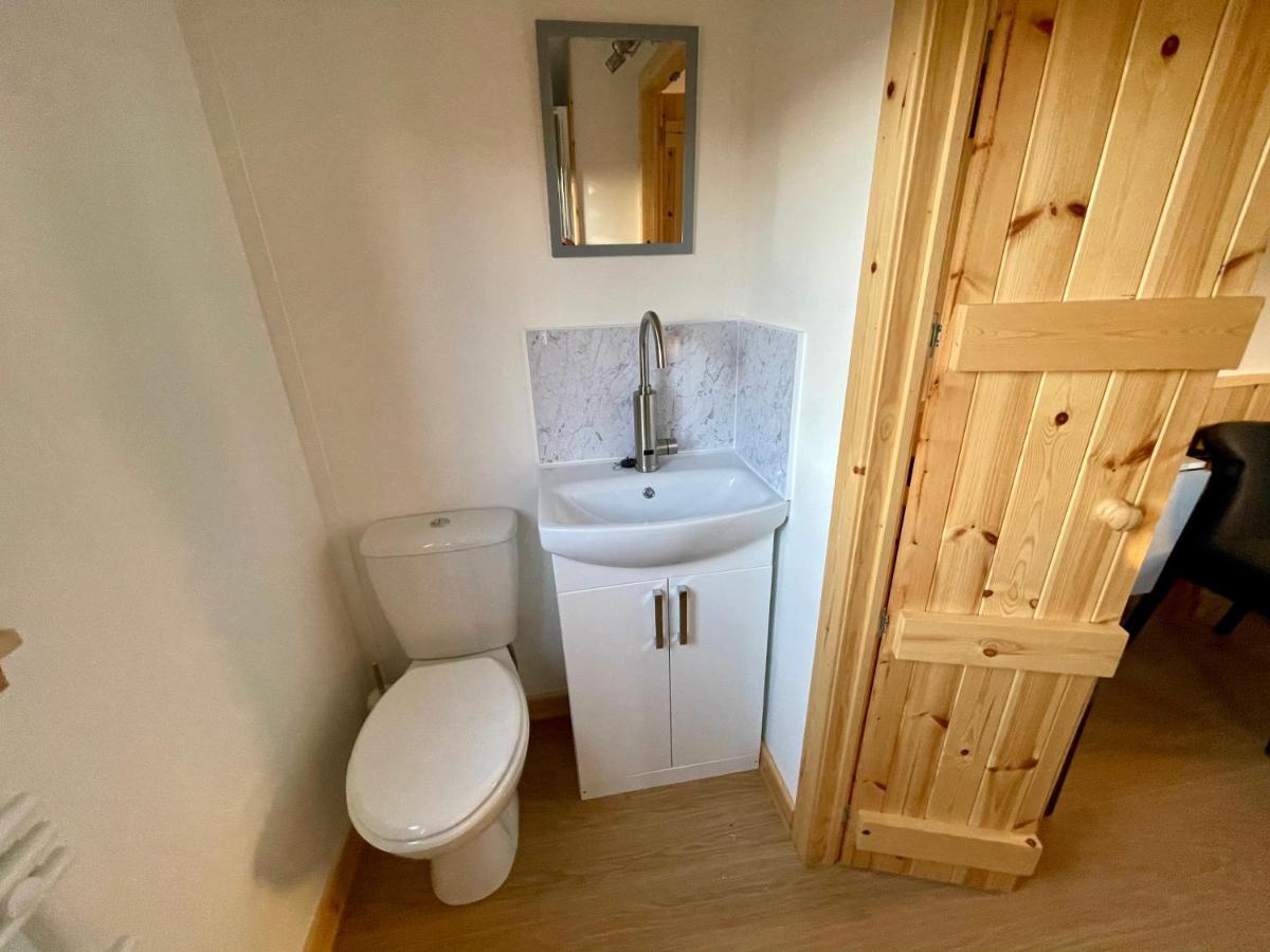 Per Ardua Shepherds Hut Apartment