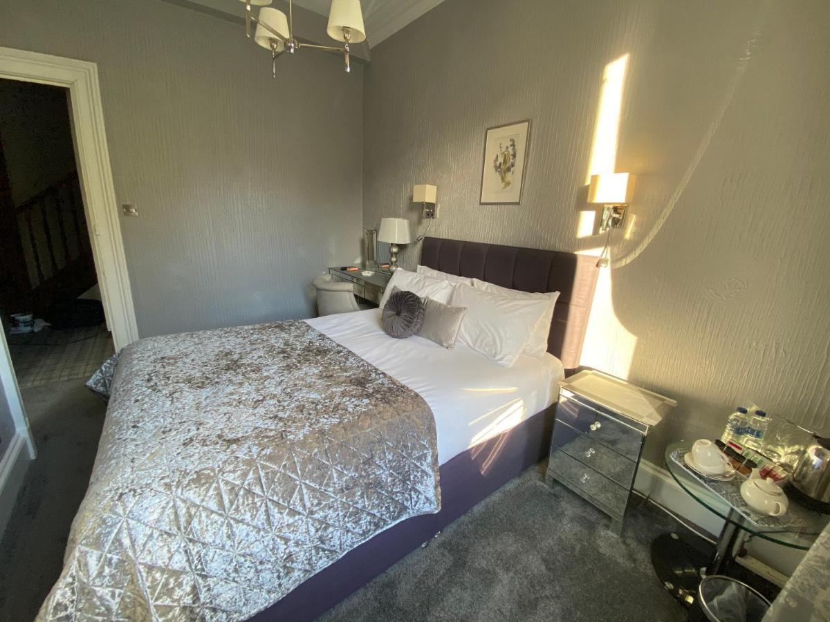 Ashburn House 4*