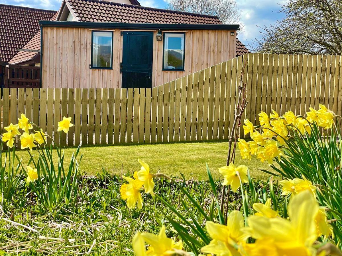 Per Ardua Shepherds Hut * Fort William