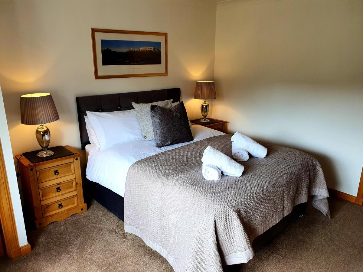 Tower Ridge House * Fort William