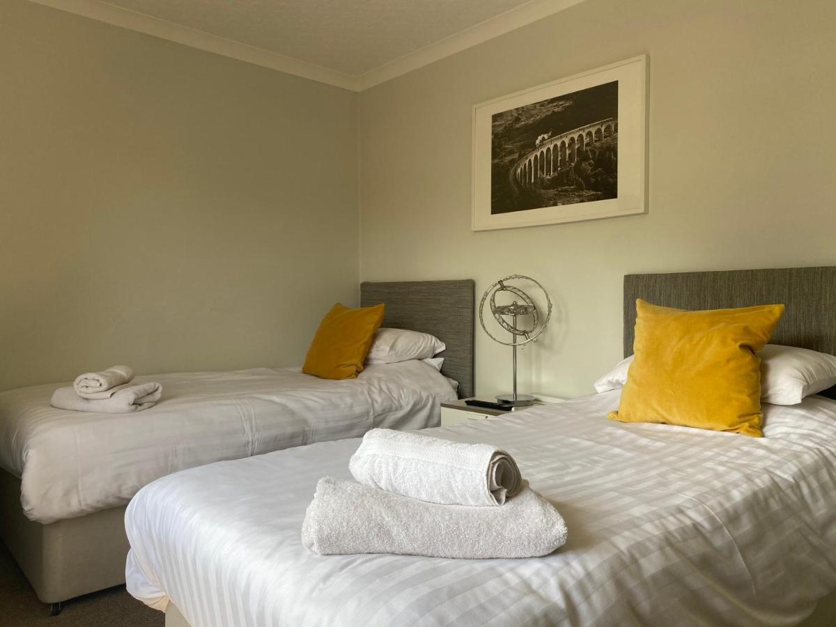 Braemar House Guest house *