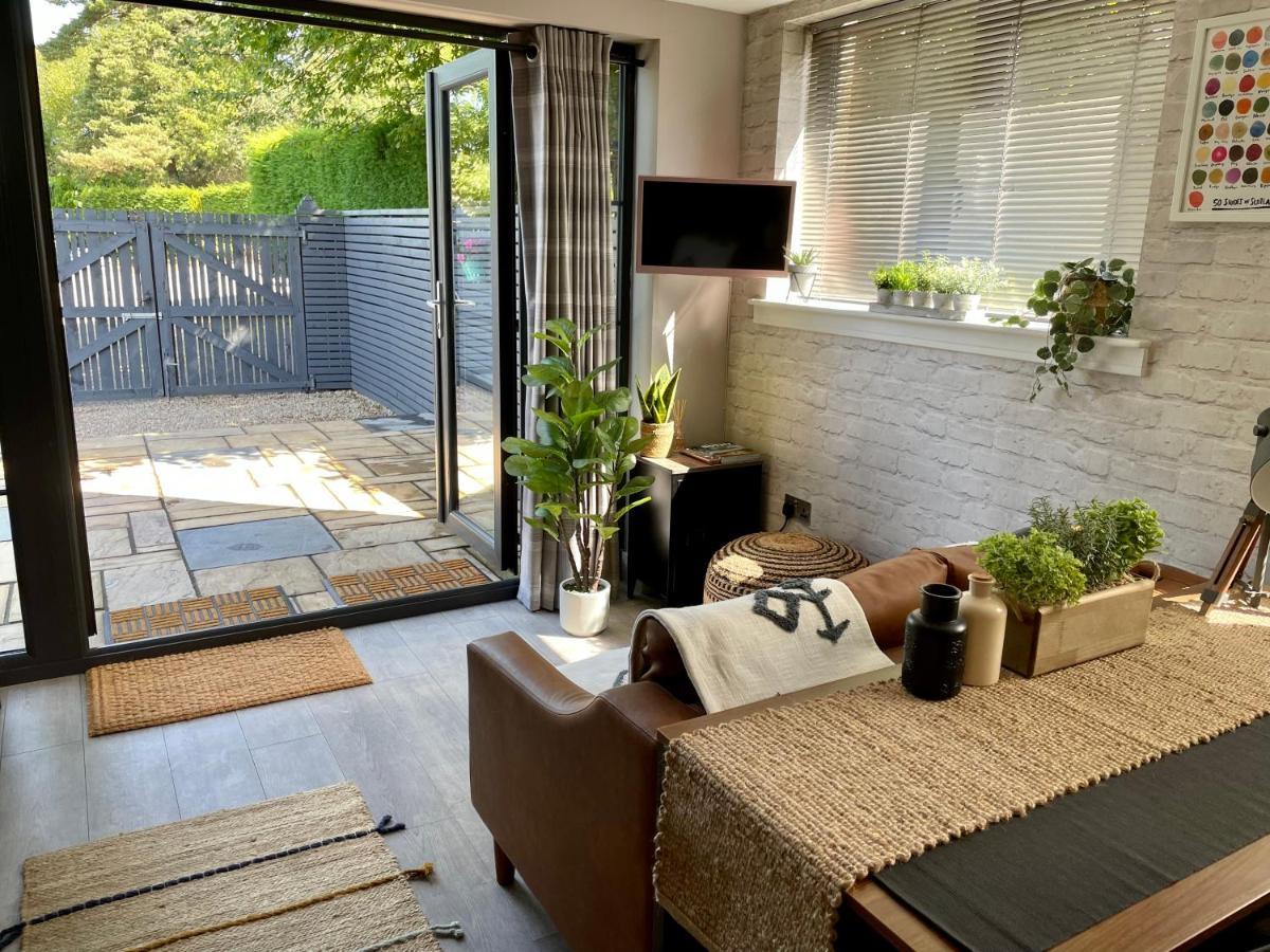 Apartment Stylish, With Kitchen & Large Deck Fort William