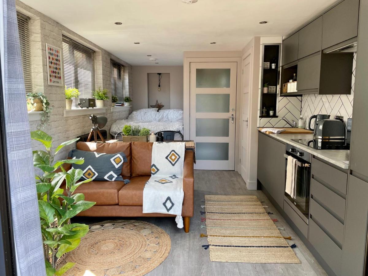 Stylish, With Kitchen & Large Deck