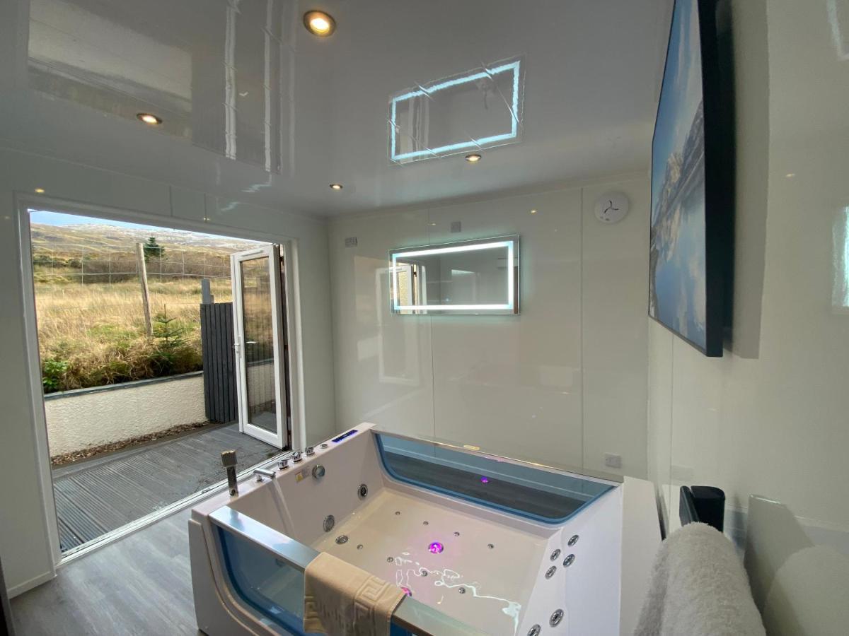 Highland - Ben View & Jacuzzi Bath Fort William