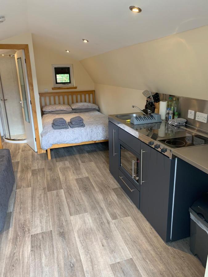 Morvan Pod & Hot Tub Holiday home
