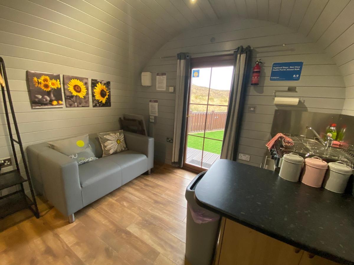 Highland - Ben View Pod & Jacuzzi Bath Apartment