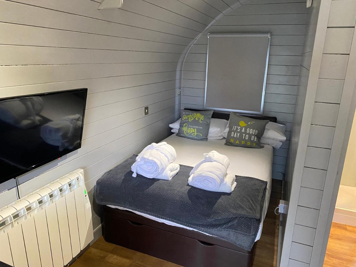 Highland - Ben View Pod & Jacuzzi Bath Apartment *
