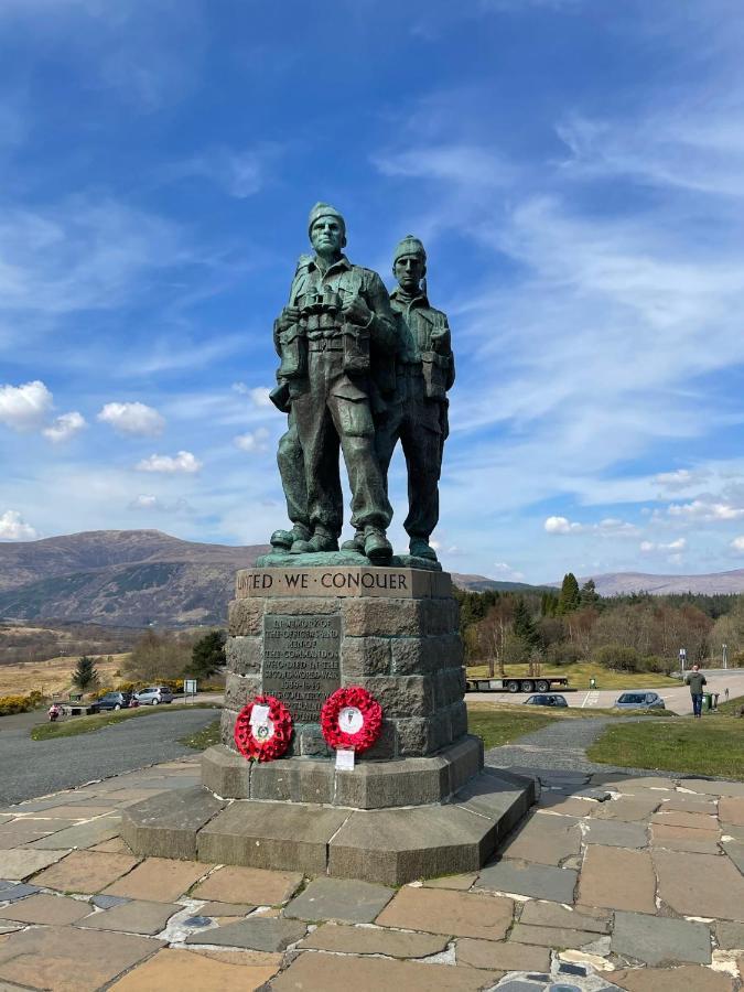 Whinburn * Fort William