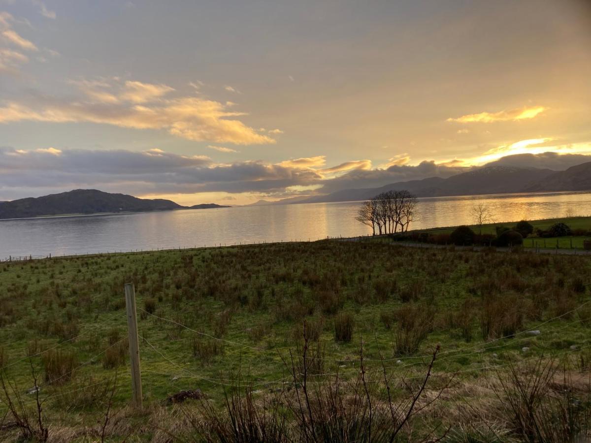 Springbank - Sleeps 4 - Pet Friendly Apartment