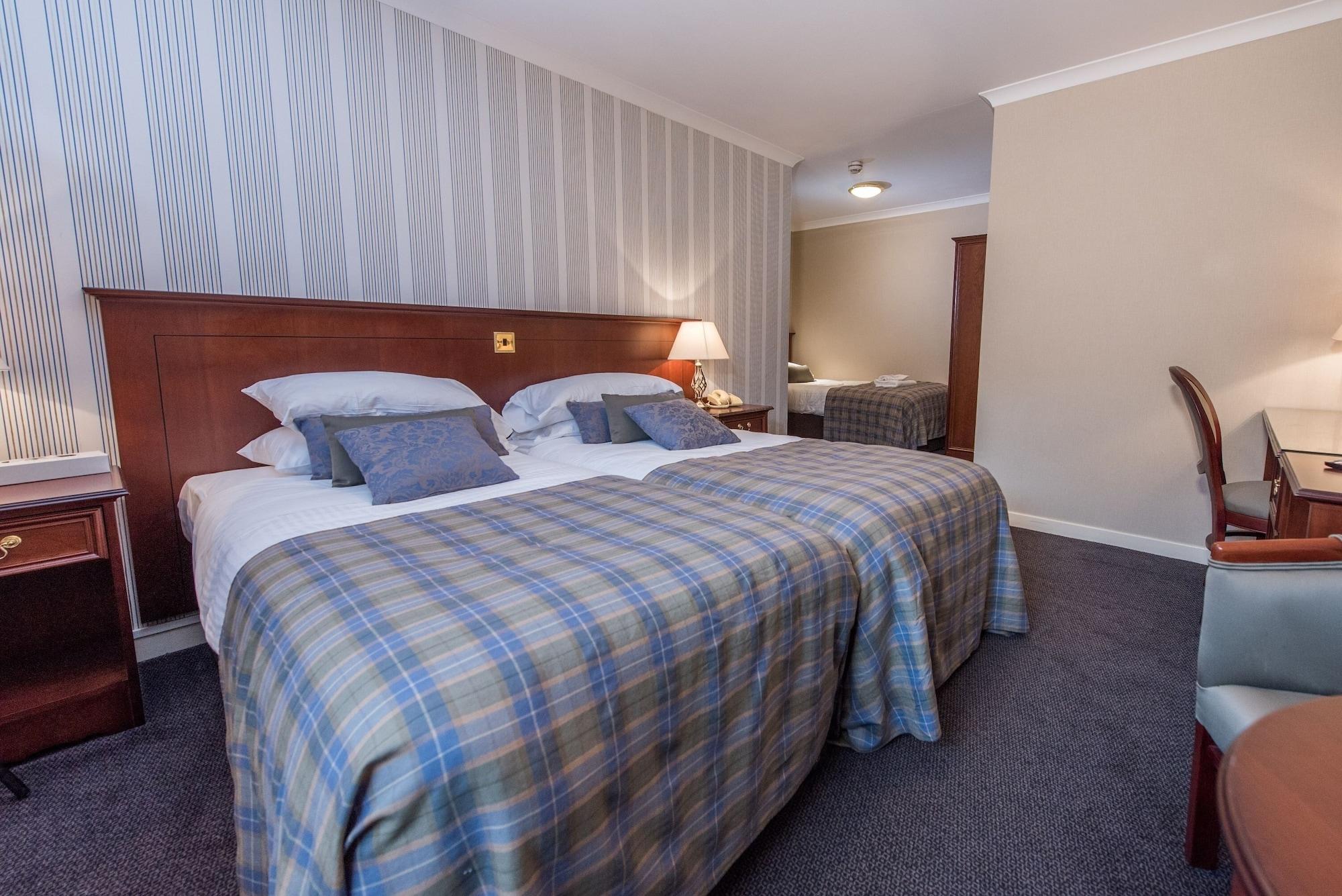 Alexandra Hotel 3*