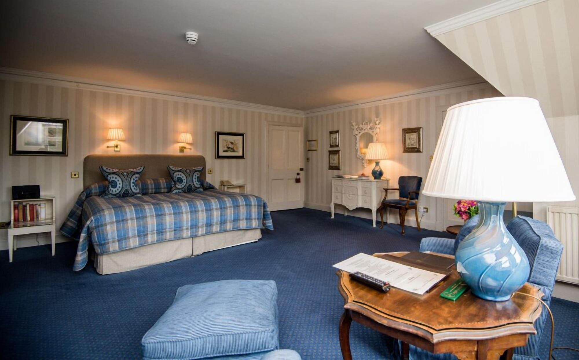 Inverlochy Castle * Fort William