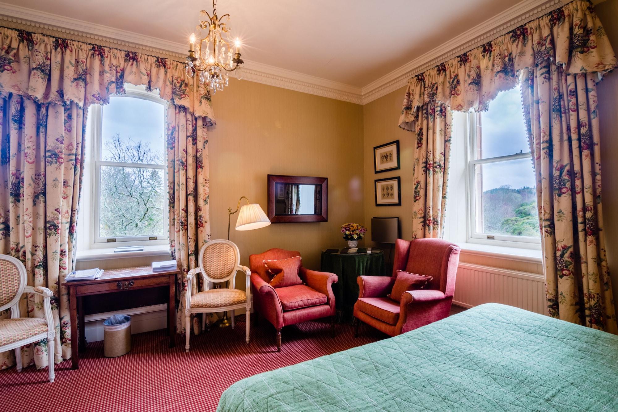 Country house Inverlochy Castle Fort William
