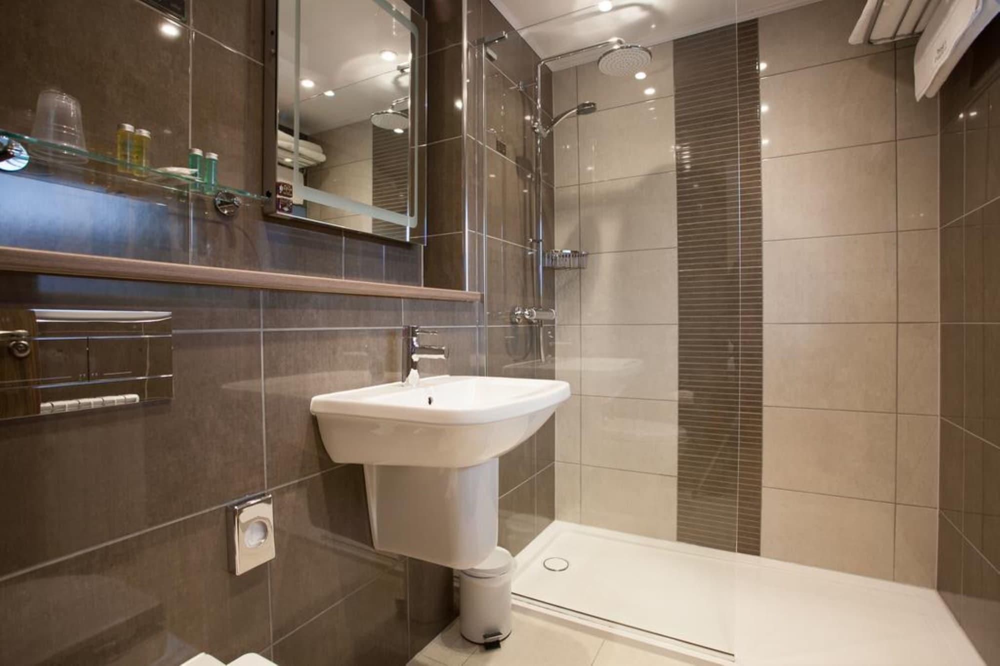 Hotel Cruachan 3*