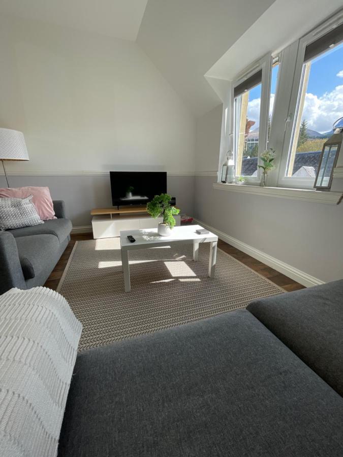 Breathing Space Apartment *