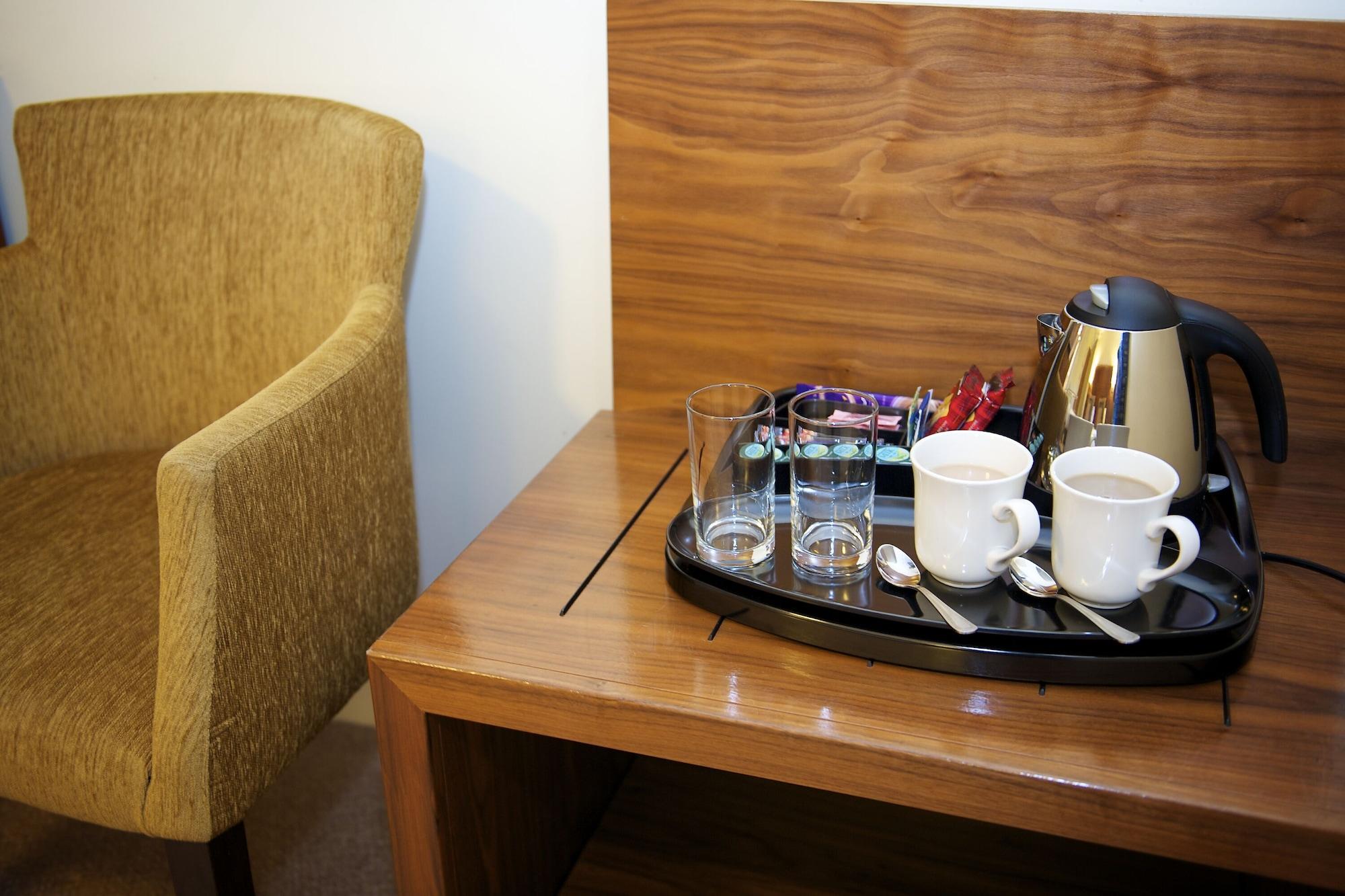 Hotel Nevis Bank 4*