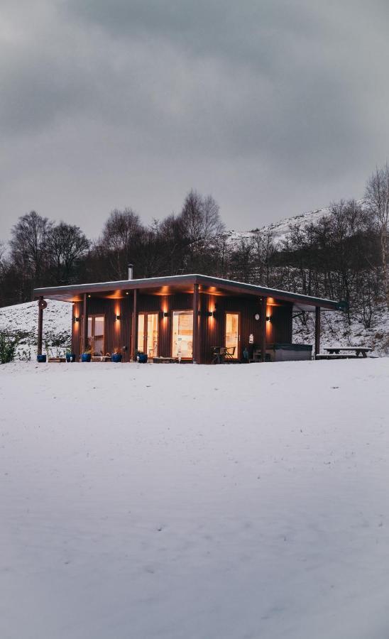 Frances' Sketch Pad With Hot Tub Fort William