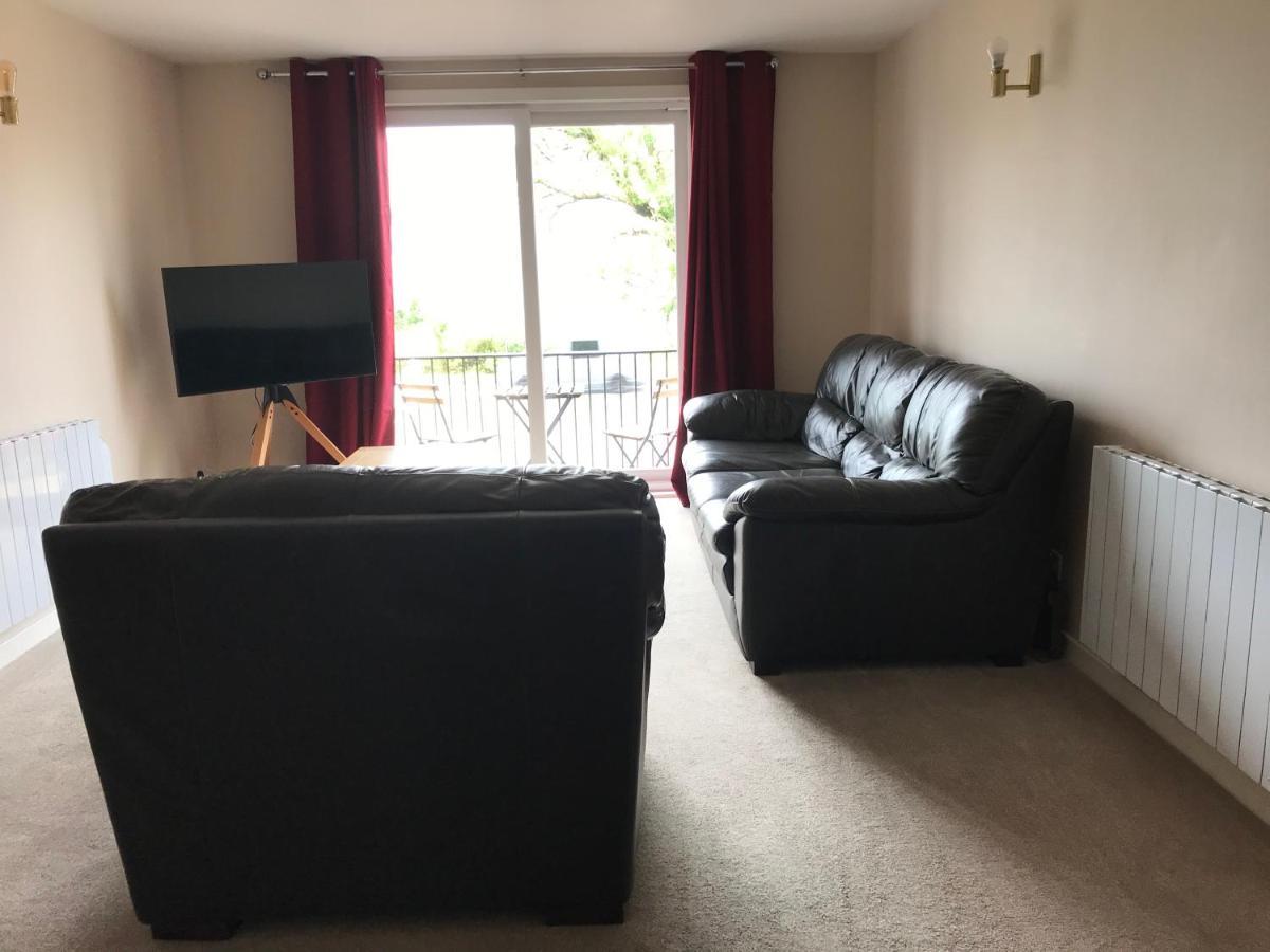Appin, Beautiful Lochside With Balcony Apartment *