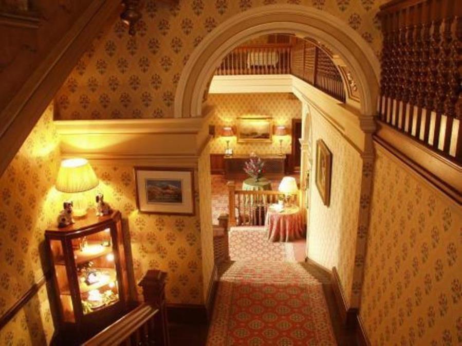 Country house Inverlochy Castle Fort William