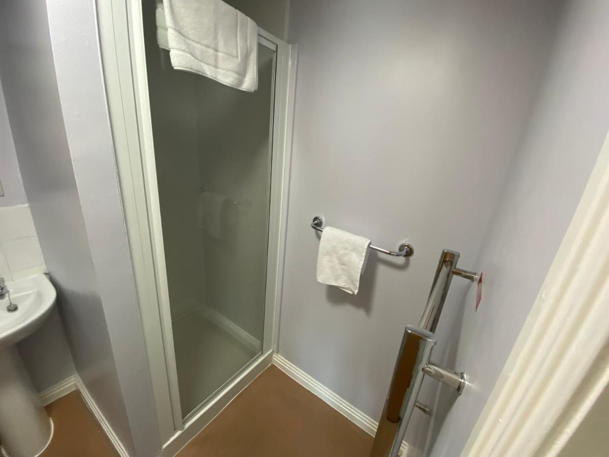 Hotel Waterfront - Only 3*