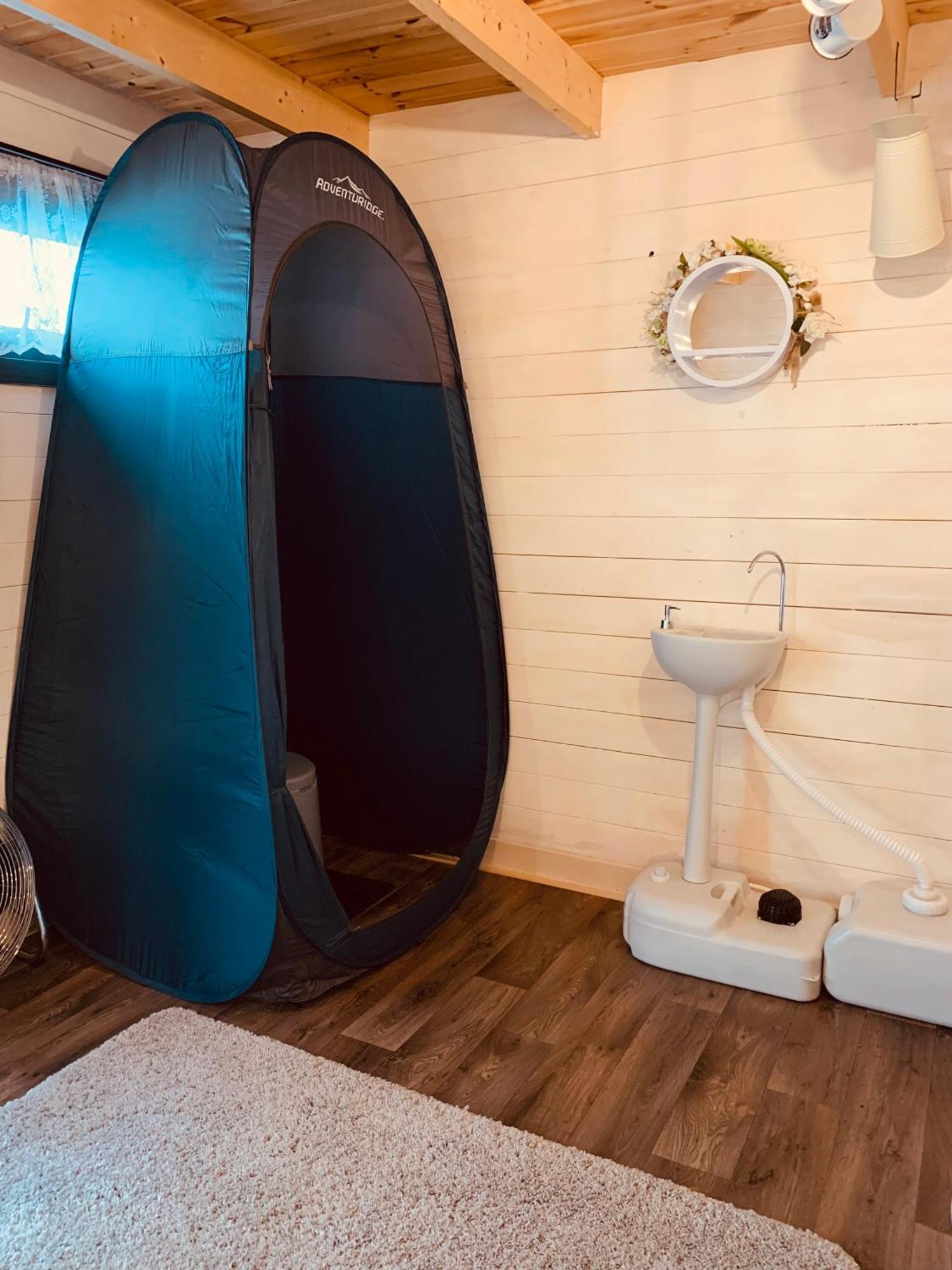 Luxury tent The Quack Shack Fort William