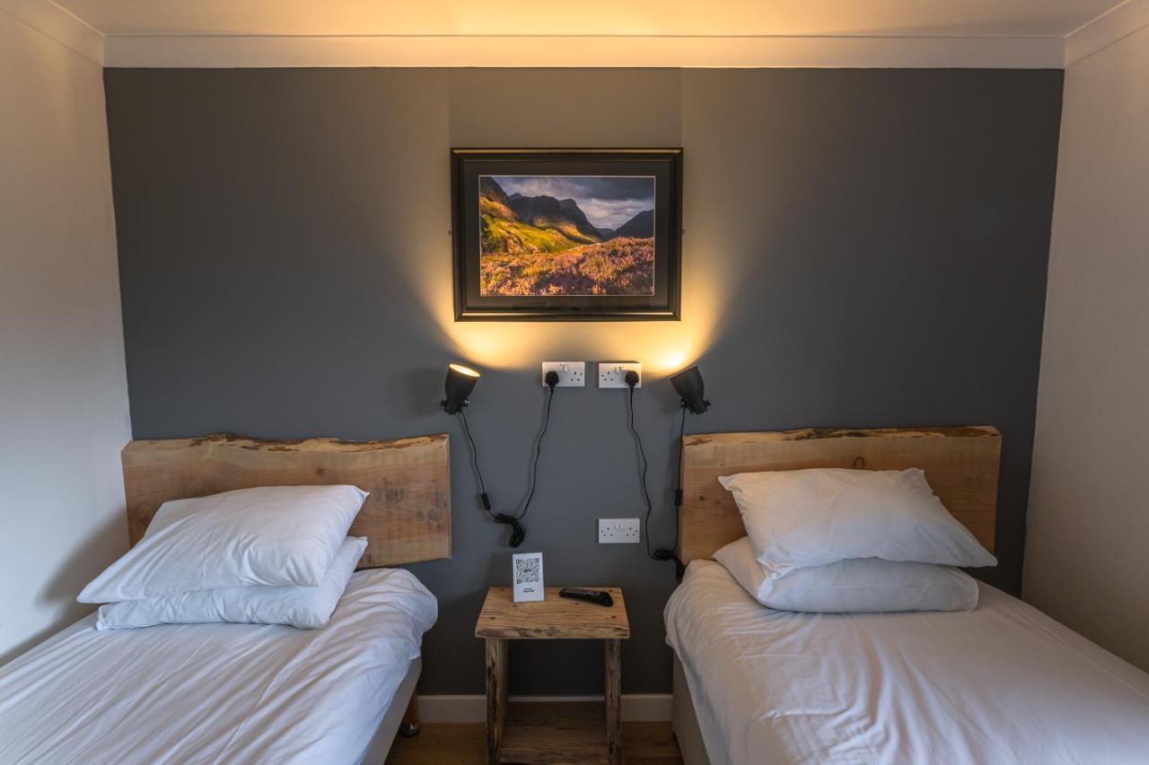 Roam West Hotel 3*