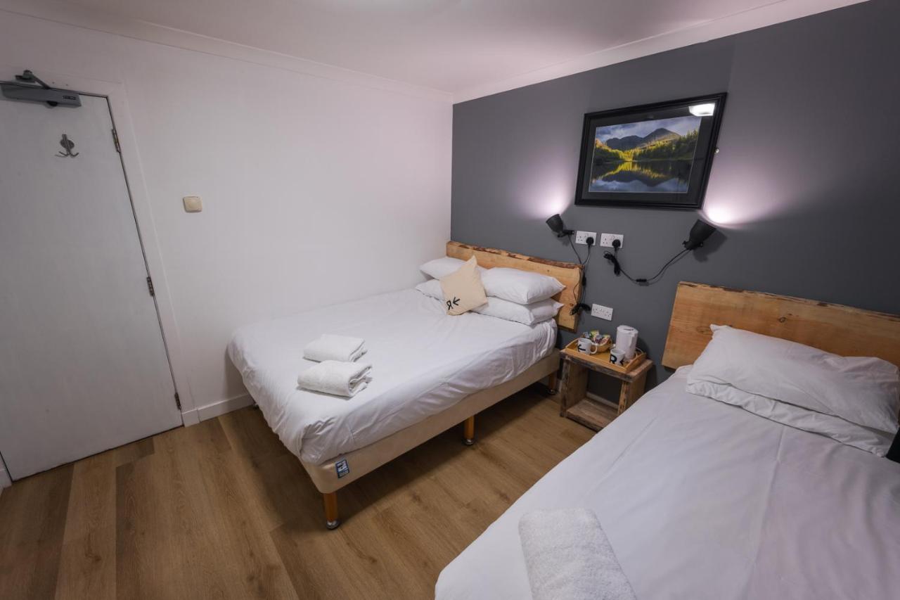 Hotel Roam West
