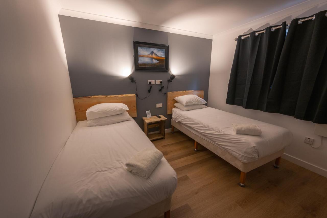 Roam West 3*