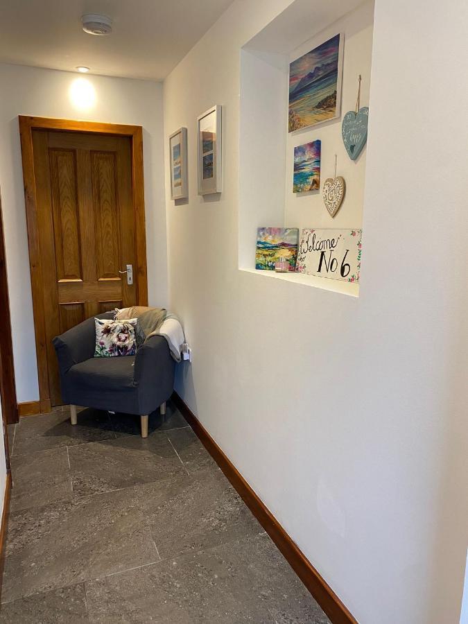 Number 6 Apartment *