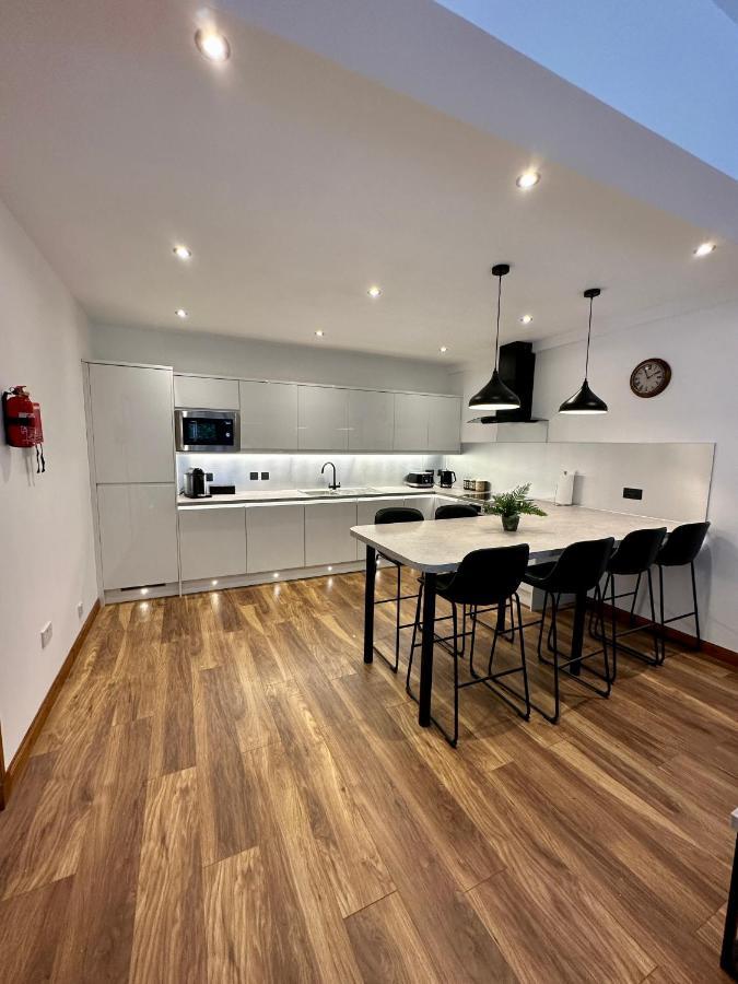 4 Sheraton Apartment *