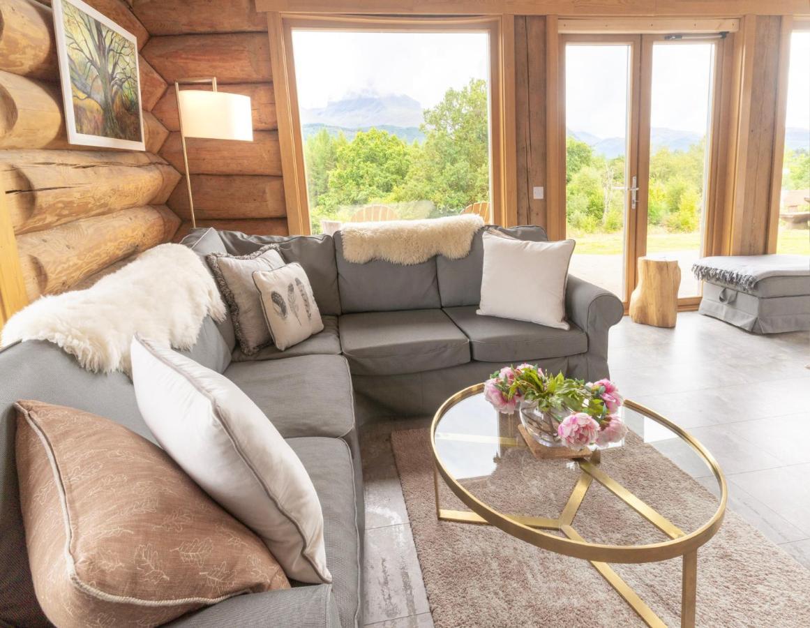 Wild Nurture Eco Luxury Offgrid Log Fort William